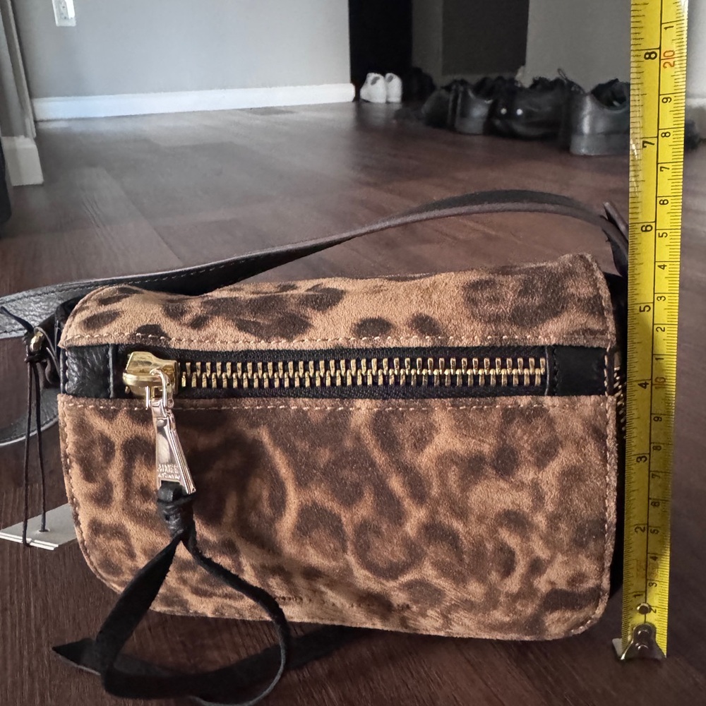 NWT Aimee Kestenberg Sorrento Leopard Print Crossbody Bag - Picture 10 of 11